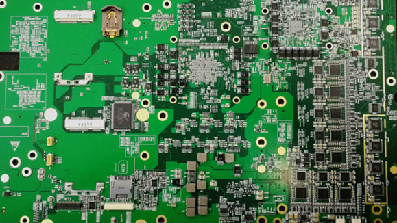 SMT貼片加工的設(shè)備有哪些，裸手操作有什么影響？-上海PCB抄板-SMT貼片加工